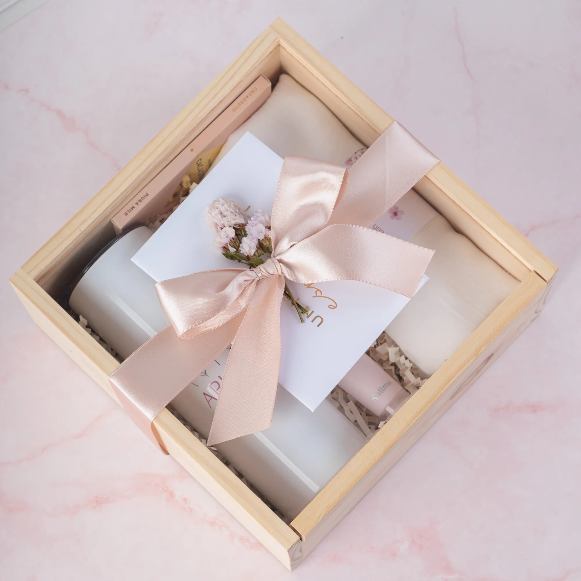 Ariana: Termo Personalizado, Pashmina & Vela Aromática