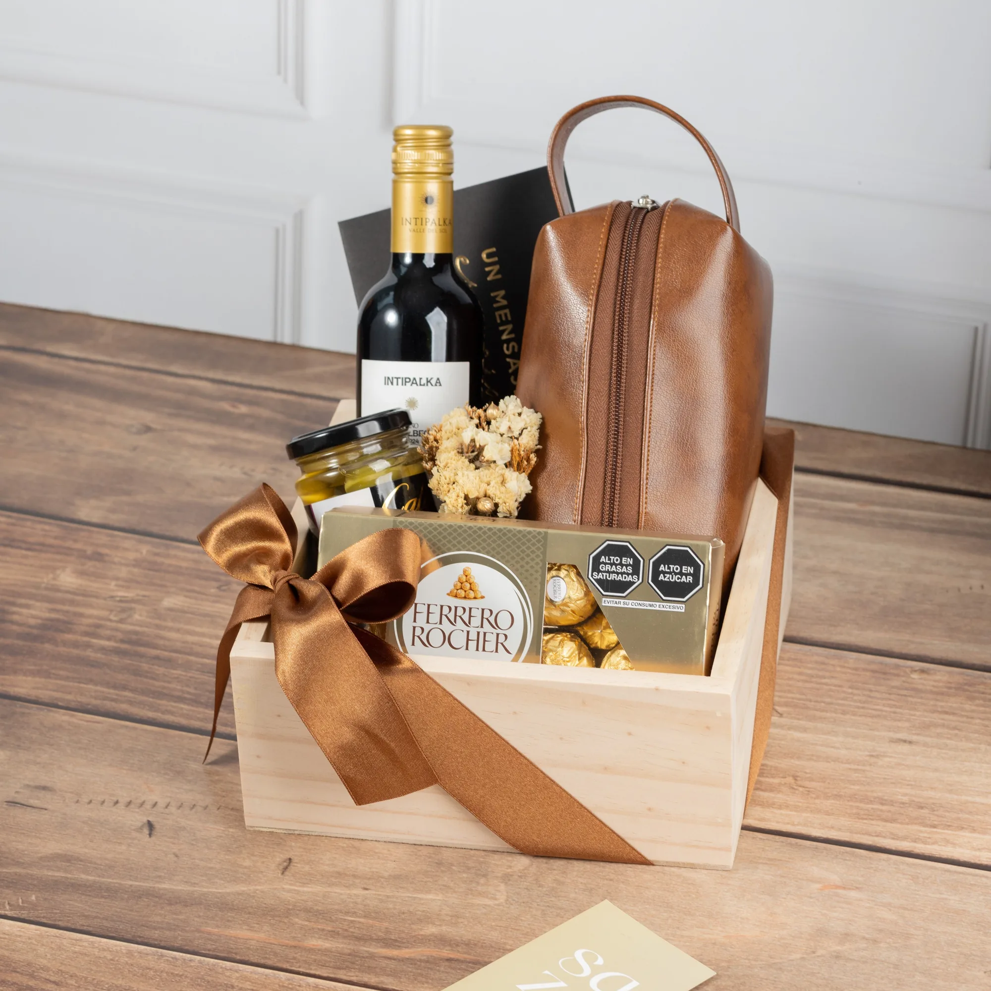 Pack Vino con Neceser & Bombones