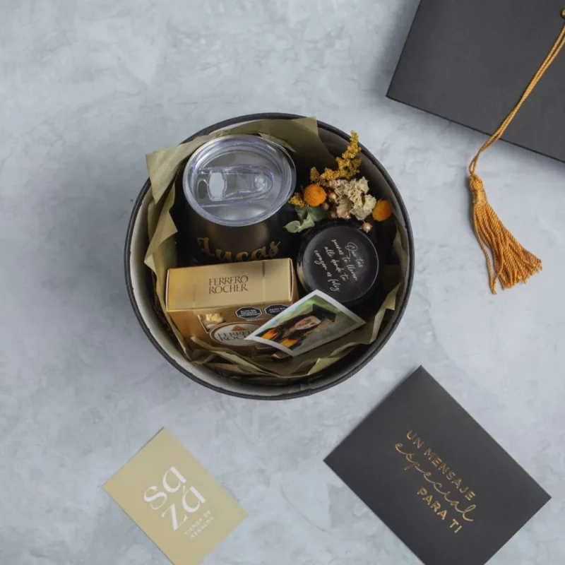 Pack Graduación – Caja Estilo Berrite con Cup Personalizado