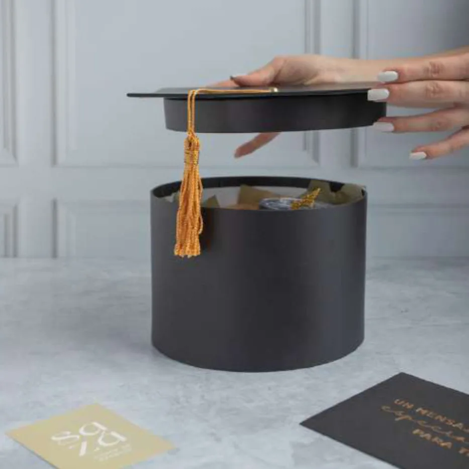 Pack Graduación - Caja Estilo Berrite con Cup Personalizado